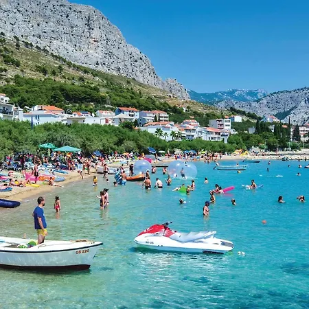 Appartement 3 Bedroom Lovely In Omiš