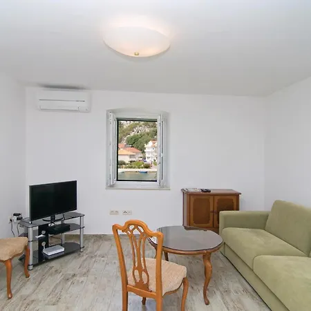 3 Bedroom Lovely In *